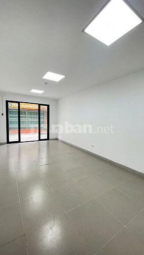 Mặt bằng, cửa hàng 30m2 Lạc Long Quân, Xuân La, Tây Hồ