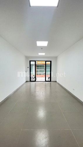 Mặt bằng, cửa hàng 30m2 Lạc Long Quân, Xuân La, Tây Hồ