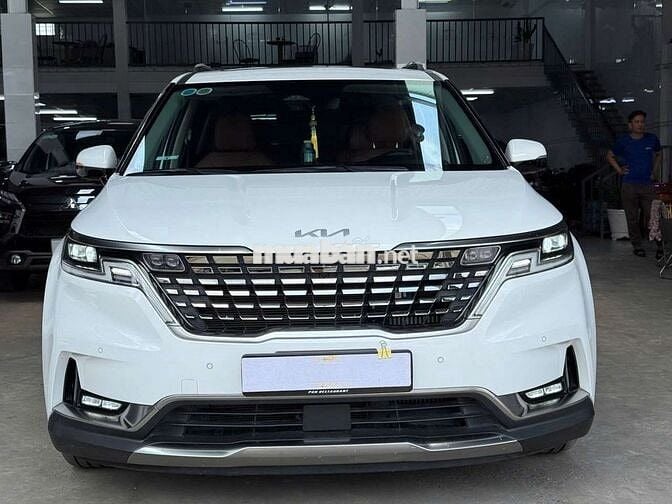 Kia Carnival 2022  - 18000 km