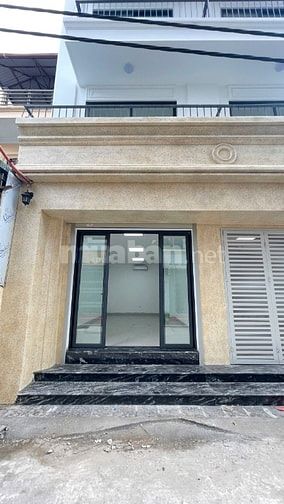 Mặt bằng, cửa hàng 30m2 Lạc Long Quân, Xuân La, Tây Hồ