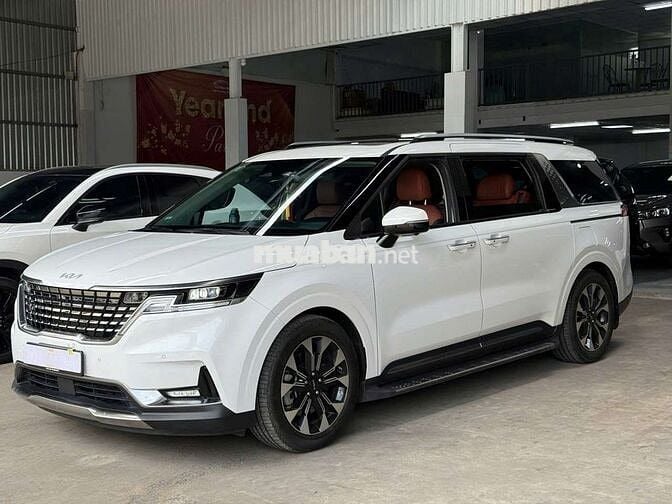 Kia Carnival 2022  - 18000 km