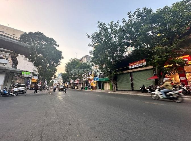 Nhà NC 13m mặt tiền Lê Văn Sỹ Q.Tân Bình