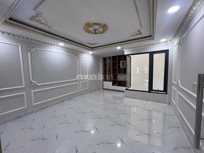 Bán nhà ở đường Thành Thái, phường 12, quận 10, giá 2 tỷ 500 triệu  ••