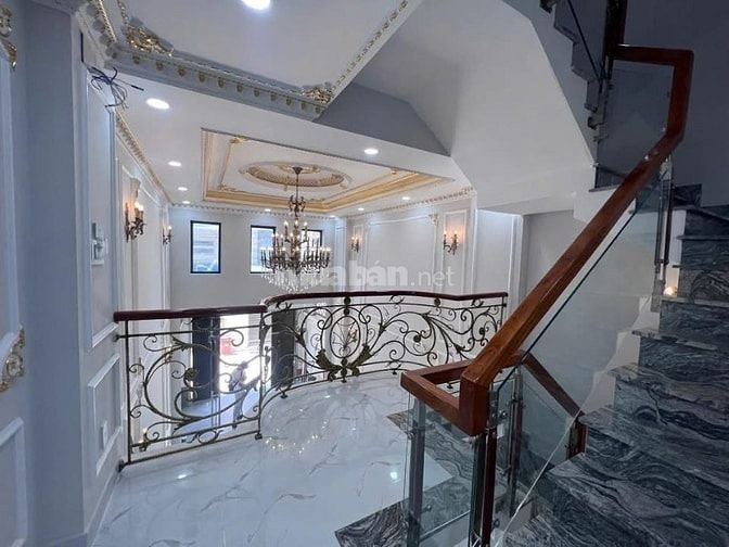 Bán nhà ở đường Thành Thái, phường 12, quận 10, giá 2 tỷ 500 triệu  ••
