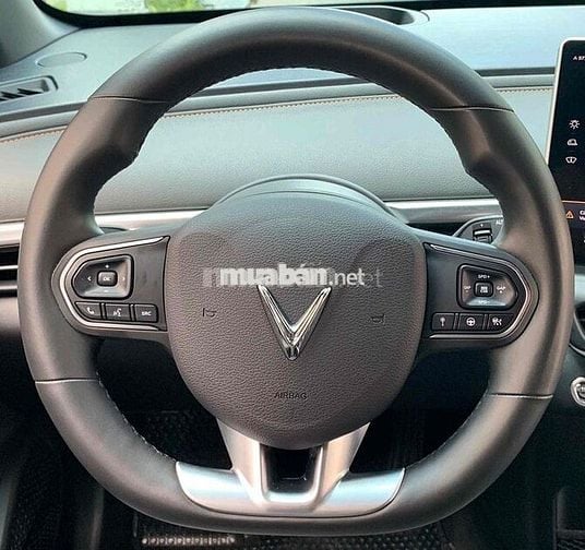 VinFast VF6 2024 Plus - 9000 km