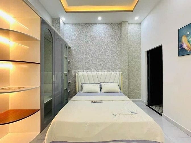 Bán gấp nhà hẻm 5m đường Nguyễn Đình Chiểu, Quận 3, sổ riêng,giá 5tỷ3