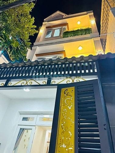 Bán gấp nhà hẻm 5m đường Nguyễn Đình Chiểu, Quận 3, sổ riêng,giá 5tỷ3
