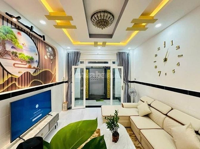 Bán gấp nhà hẻm 5m đường Nguyễn Đình Chiểu, Quận 3, sổ riêng,giá 5tỷ3