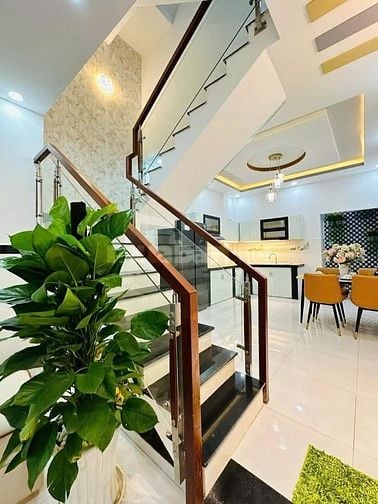 Bán gấp nhà hẻm 5m đường Nguyễn Đình Chiểu, Quận 3, sổ riêng,giá 5tỷ3