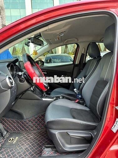 Mazda 2 2022 Luxury - 20000 km