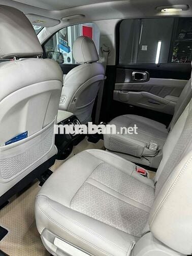 Kia Sorento 2.5 Signature Đk 2022 6 chỗ đi 7500km