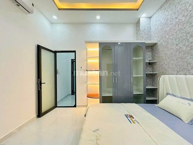 Bán gấp nhà hẻm 5m đường Nguyễn Đình Chiểu, Quận 3, sổ riêng,giá 5tỷ3