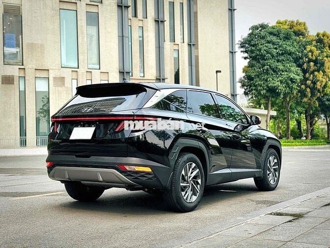 Hyundai Tucson 2023 2.0 AT Tiêu chuẩn - 9000 km
