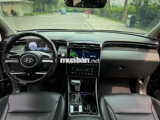 Hyundai Tucson 2023 2.0 AT Tiêu chuẩn - 9000 km