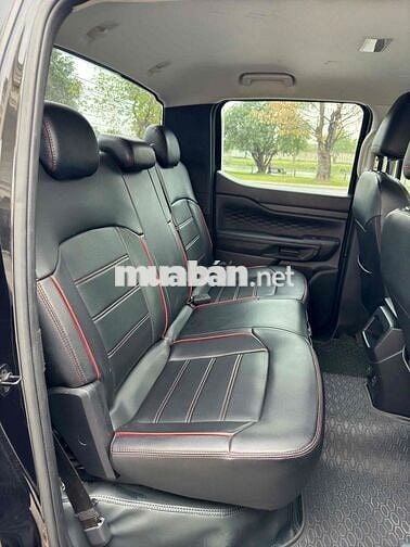 Ford Ranger XLS 2.0L 4x2 model 2024 xe đẹp