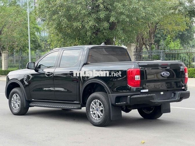 Ford Ranger XLS 2.0L 4x2 model 2024 xe đẹp