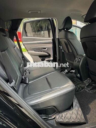 Hyundai Tucson 2023 2.0 AT Tiêu chuẩn - 9000 km