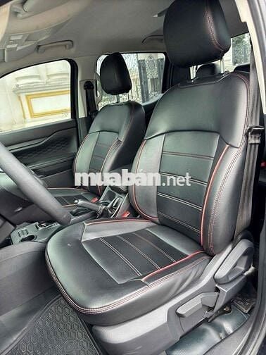 Ford Ranger XLS 2.0L 4x2 model 2024 xe đẹp