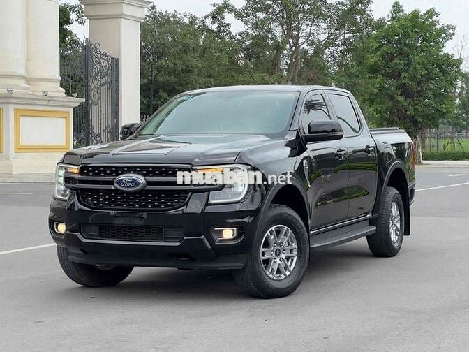 Ford Ranger XLS 2.0L 4x2 model 2024 xe đẹp