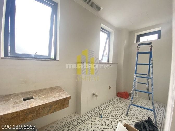 CHO THUÊ CĂN GÓC SÀN TRỐNG - CÓ THANG MÁY GIÁ 65 TRIỆU