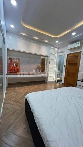 Cực phẩm! Bán nhà 69m2 ĐIỆN BIÊN PHỦ, P11, Q10. Xây 5 tầng, sổ sẵn