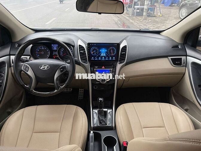 Hyundai i30 nhập khẩu xe đẹp