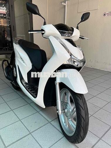 Bán Honda SH125i nguyên bản 2021 nữ chạy như mới
