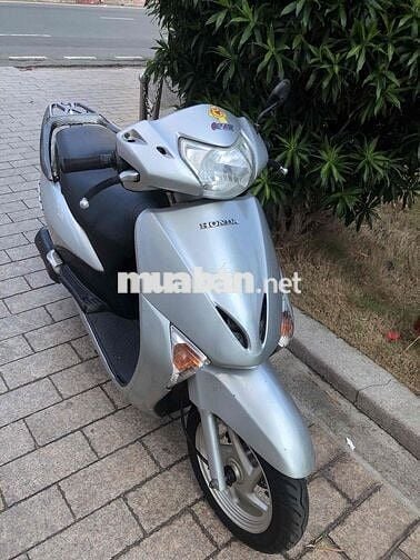 Honda lead Fi 110 màu bạc 2010 zin đẹp bstp