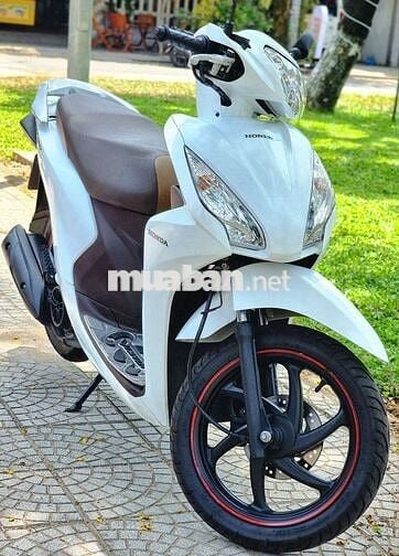 Vision 2019 khóa ga. Nợ xấu đưa 8tr ko giữ cccd