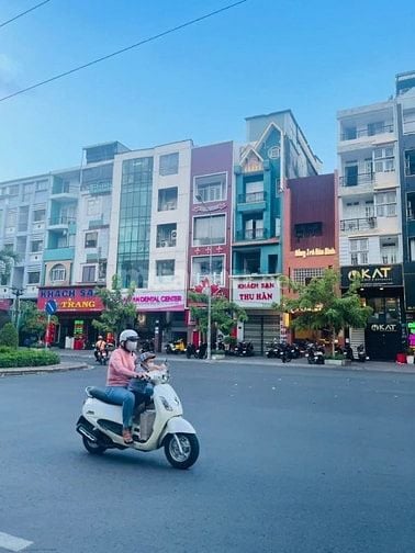 BÁN NHÀ SẲN HĐT 20TR NGAY HOA CÚC, PHÚ NHUẬN GIÁ 5TỶ850 HẺM 6M OTO