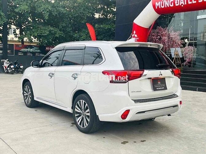 Mitsubishi Outlander 2023 2.0 CVT - 7000 km