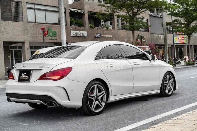 CLA250 4Matic Model 2015 màu trắng nhập Hungary