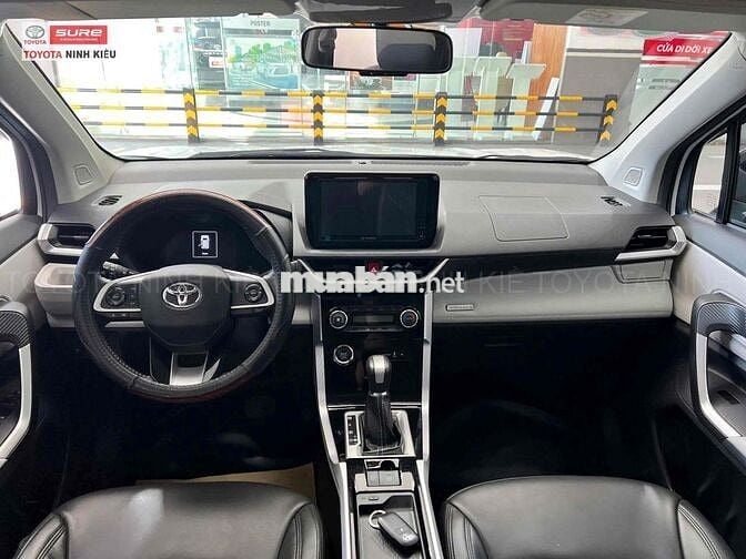 Toyota Veloz Cross 2023 - 72000 km