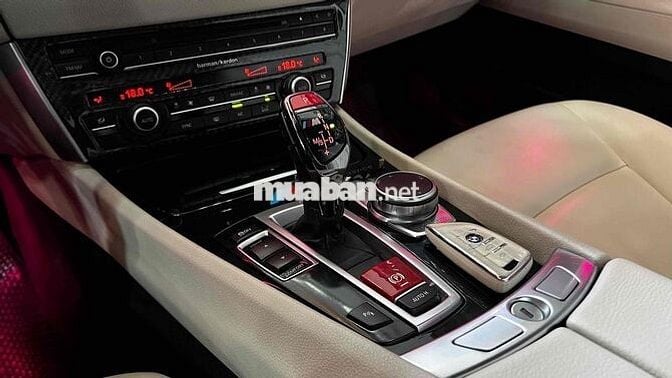 BMW 5 Series 528i GT - Full Option Xịn