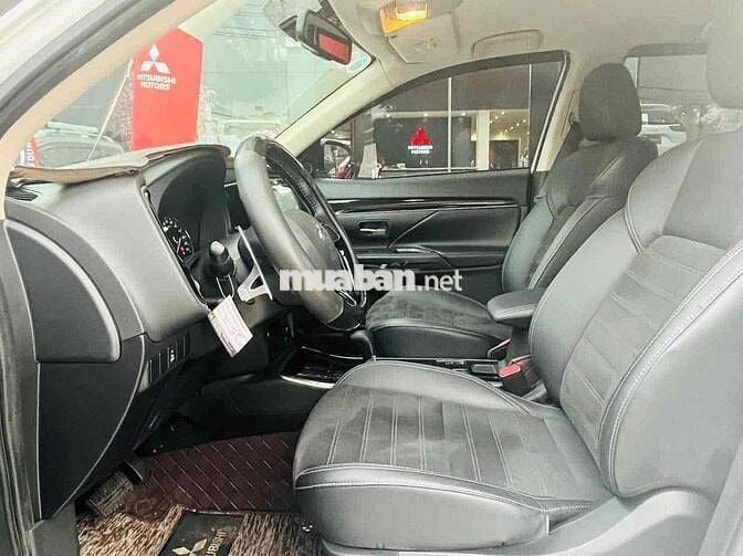 Mitsubishi Outlander 2023 2.0 CVT - 7000 km