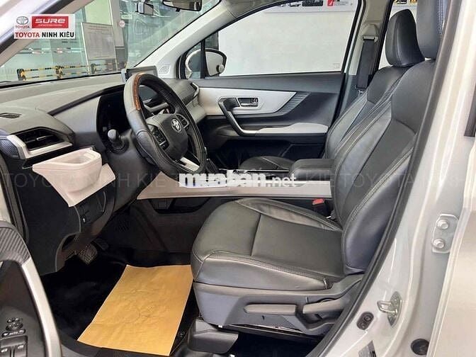 Toyota Veloz Cross 2023 - 72000 km