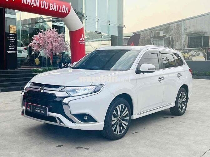 Mitsubishi Outlander 2023 2.0 CVT - 7000 km