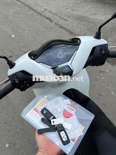 SH 125 cbs đời 2024 like new lướt 3k