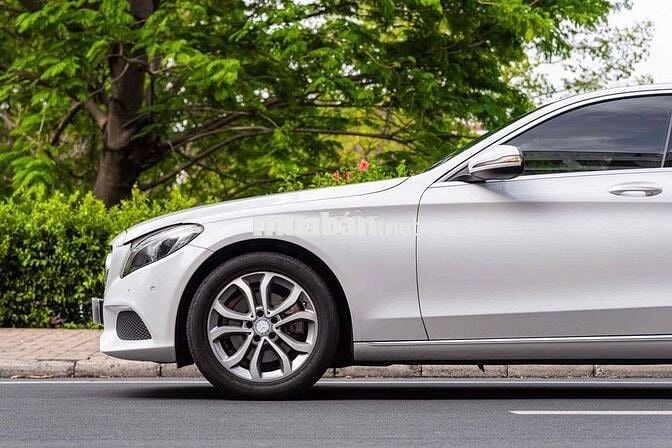 C200 model 2017 màu trắng xe sang siêu đẹp giá rẻ