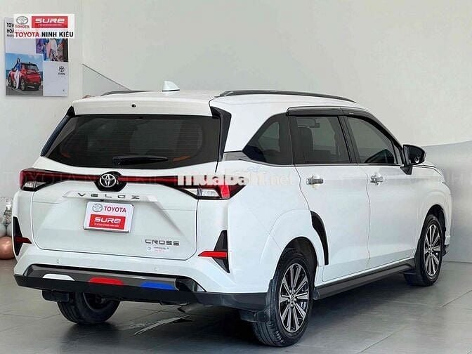 Toyota Veloz Cross 2023 - 72000 km