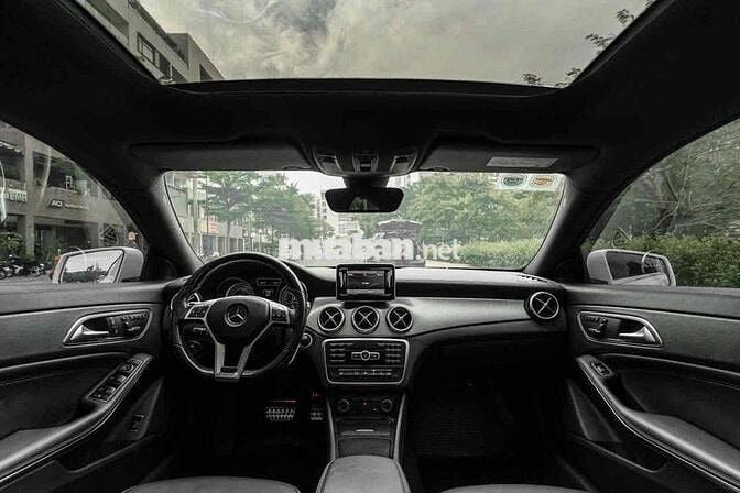 CLA250 4Matic Model 2015 màu trắng nhập Hungary