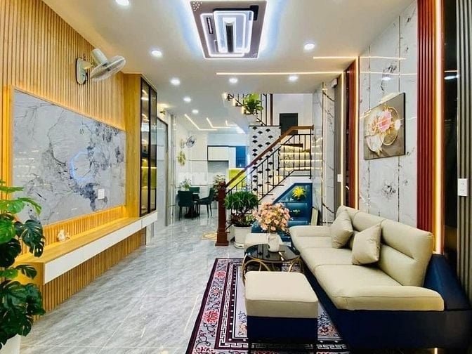 Bán nhà Tô Hiến Thành Q10, 86m², hẻm xe hơi, sổ riêng, giá tốt 3tỷ7