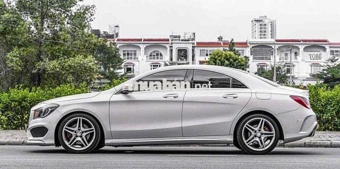 CLA250 4Matic Model 2015 màu trắng nhập Hungary