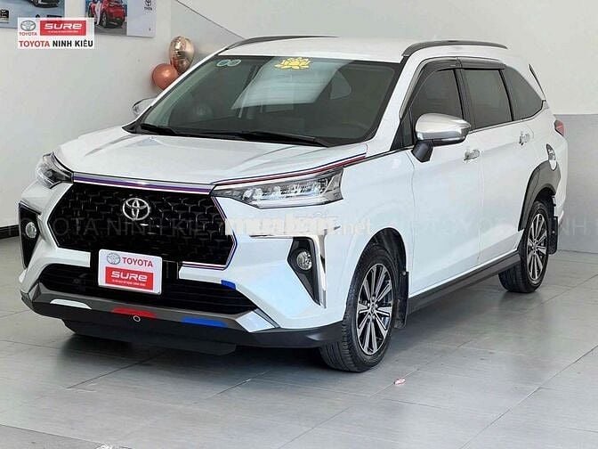 Toyota Veloz Cross 2023 - 72000 km