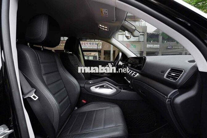 GLE 450 4Matic màu đen - 2021 cá nhân 1 chủ