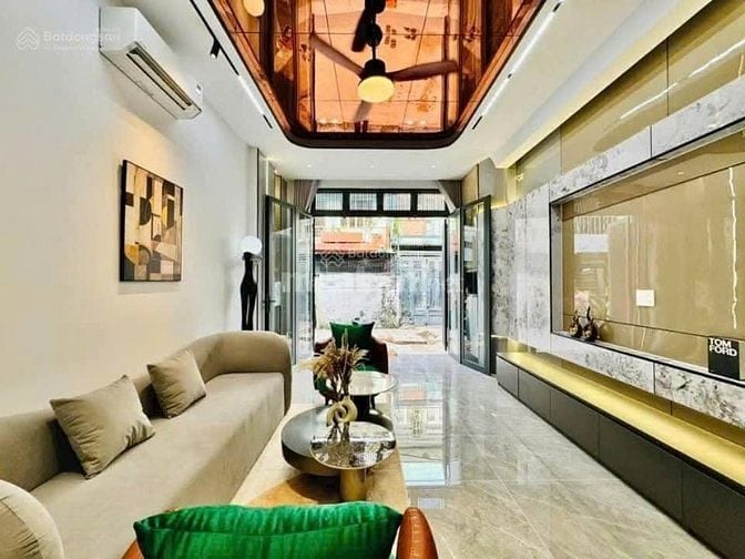 Cần bán gấp nhà 59m² Ngô Gia Tự Q10, vị trí đẹp, pháp lý chuẩn hẻm 4m