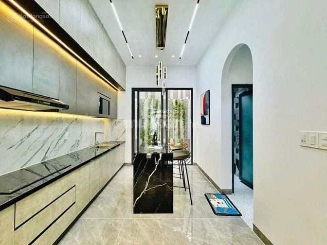 Cần bán gấp nhà 59m² Ngô Gia Tự Q10, vị trí đẹp, pháp lý chuẩn hẻm 4m