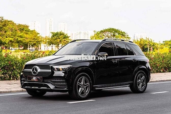 GLE 450 4Matic màu đen - 2021 cá nhân 1 chủ