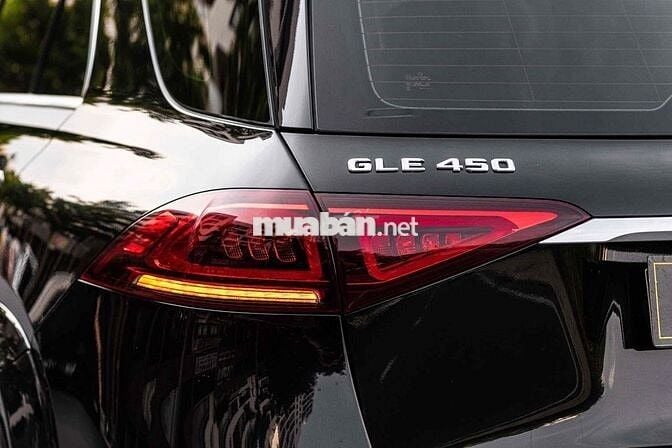 GLE 450 4Matic màu đen - 2021 cá nhân 1 chủ