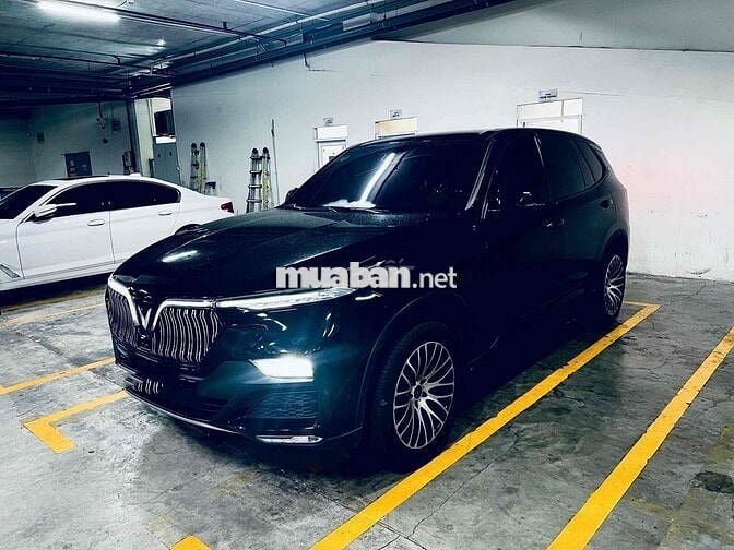 VinFast Lux SA2.0 2019 2.0 AT - 35000 km